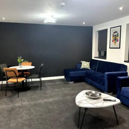 Superior 1-Bed Apartment With 2 Sofa Beds Sleeps 6 Peterborough Exterior photo