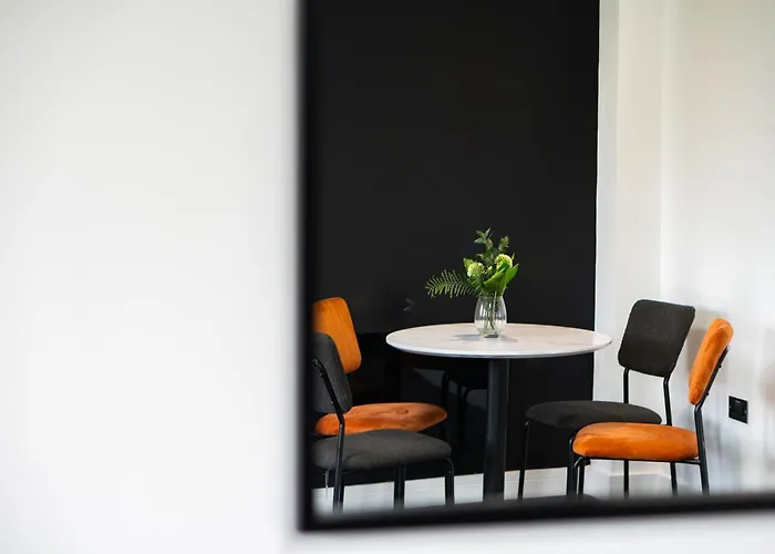 Superior 1-Bed Apartment With 2 Sofa Beds Sleeps 6